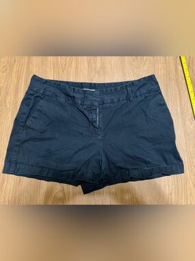 Loft 8 Black Cotton Shorts - Classic Everyday Style 100% cotton 3.5” inseam euc
